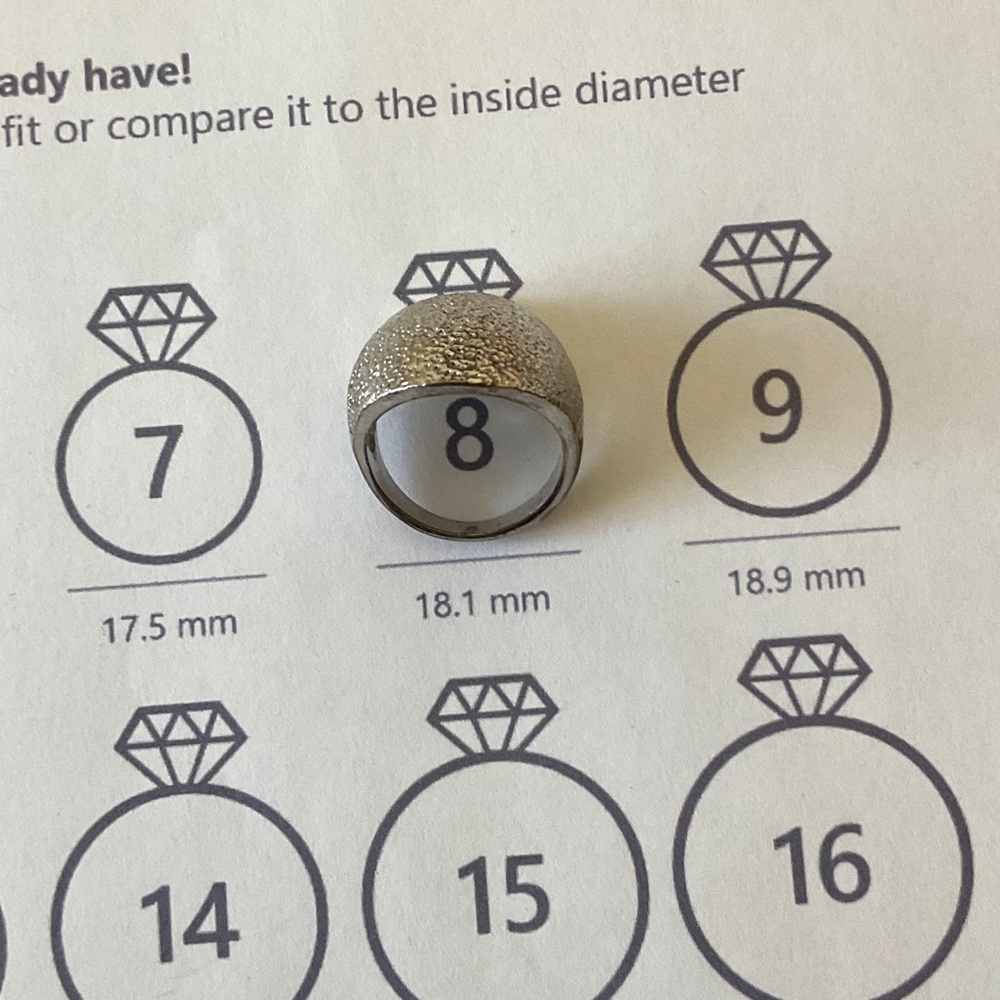 Textured Silver Ring - Picture 5 of 5